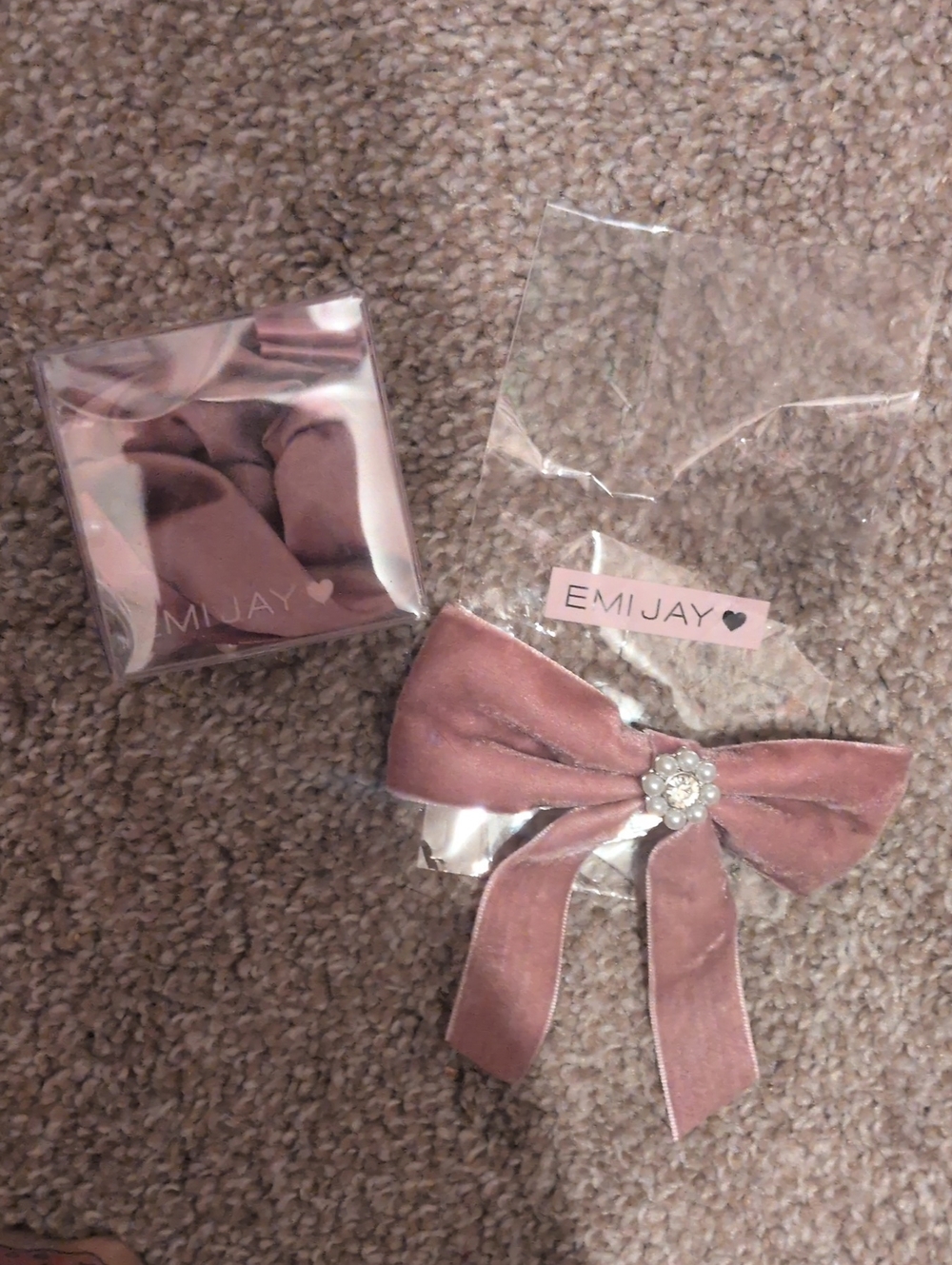 Emi Jay Mauve Velvet Bow Hair Clip And Bow Scrunchie Set